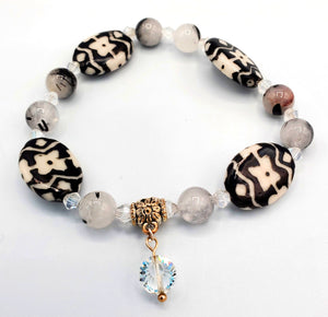 AGATE NOURISHMENT STRETCH BRACELET