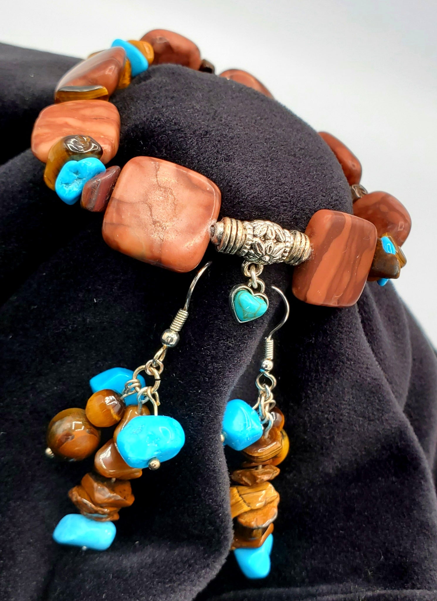 BALANCE & EARTH ENERGY STRETCH BRACELET & EARRING SET